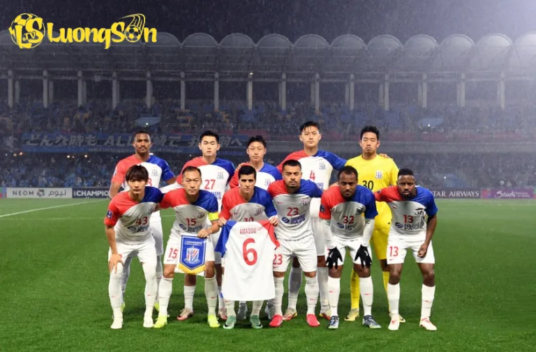 Shanghai Shenhua vượt trội so với Quingdao Hauniu