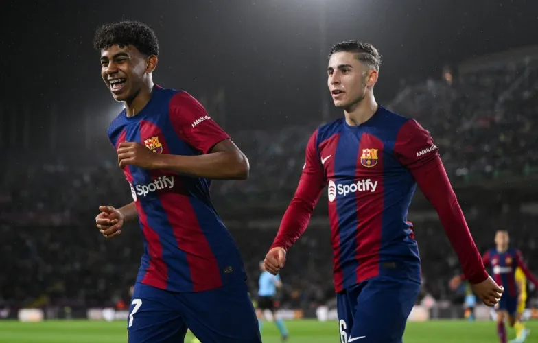 Tiểu Messi' rời Barca